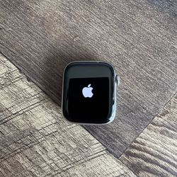 Apple Watch Series 8 Stainless Steel 45mm Silver