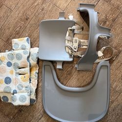 Stokke Tripp Trapp Bundle — Storm Gray Tray + Baby Seat + Cushion