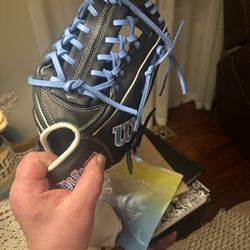 Wilson A950 11.75 Inch 