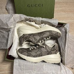 Gucci Rython Size 8