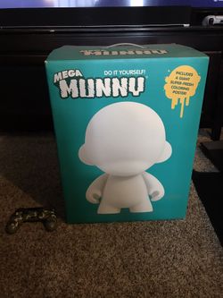 Mega Munny