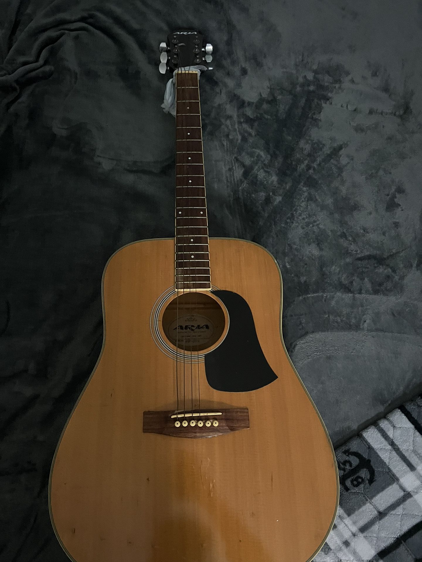 acoustic Guitar 