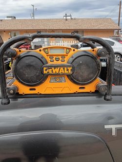 DeWalt DC011 Worksite Radio Charger