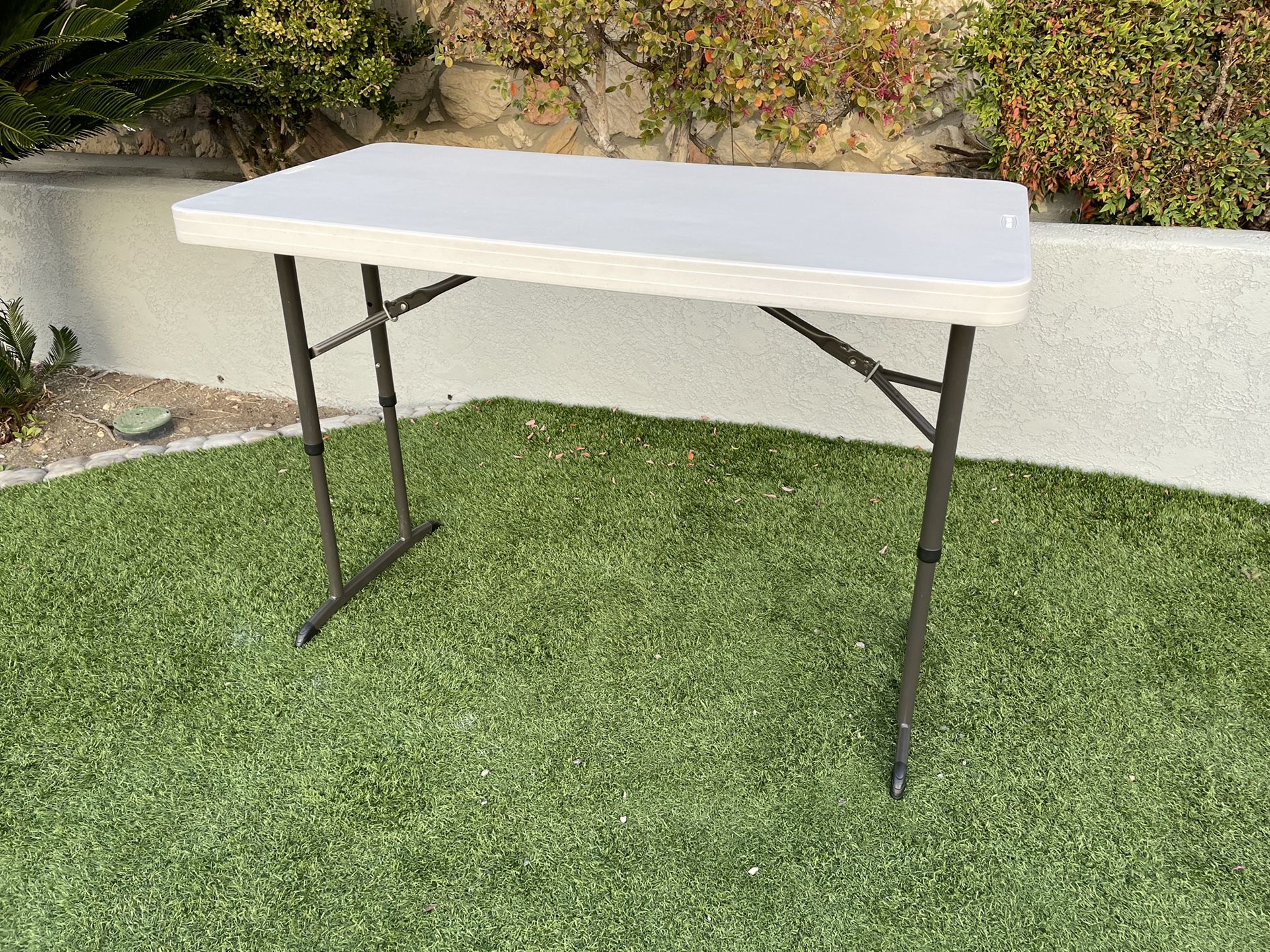 Lifetime 4 ft. Adjustable Height Commercial Folding Table - White