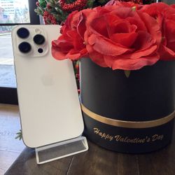 iPhone 16 Pro Xfinity 128GB - White