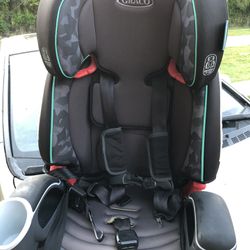 Car seat is like new.
