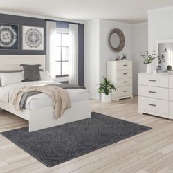 Brand New Queen Bedroom.
