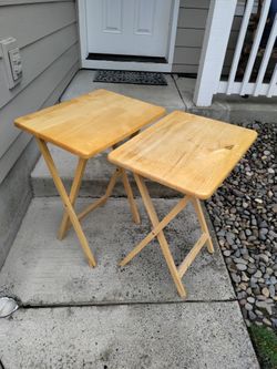 Foldable side tables