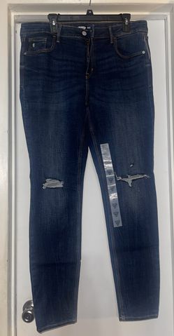 Mid-Rise Rockstar Super Skinny Jeans