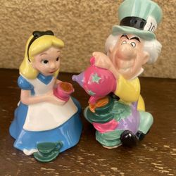 Salt And Pepper Alice In Wonderland