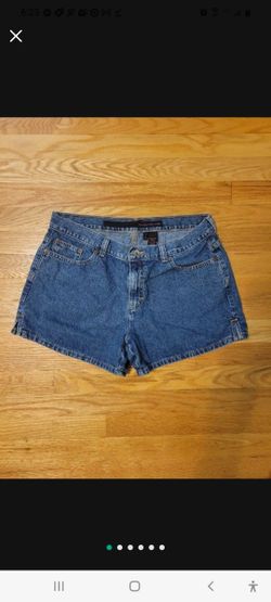 CALVIN KLEIN JEAN SHORTS