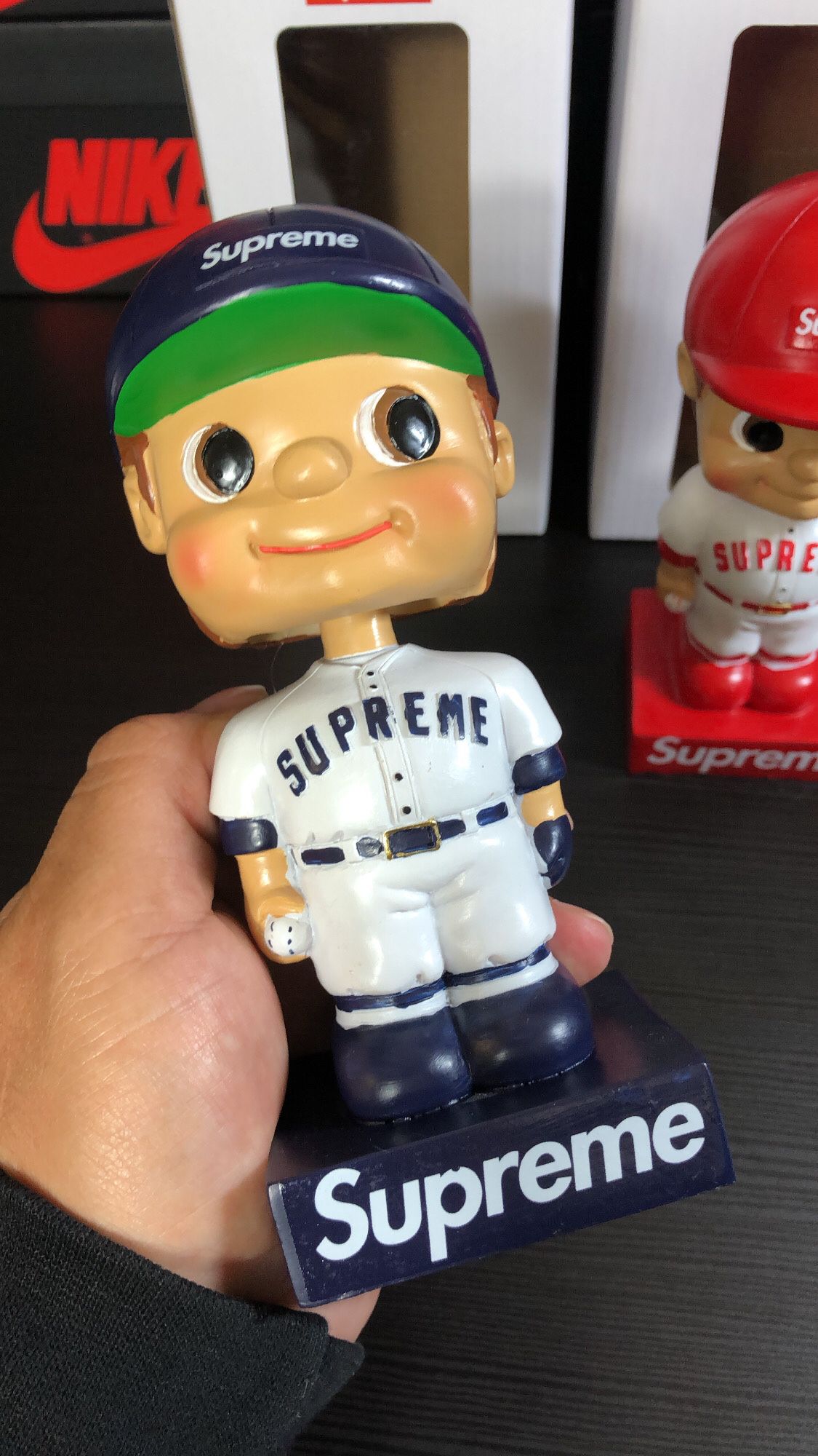 SUPREME BOBBLE HEAD FIGURE SET BLUE /RED for Sale in Los Angeles 