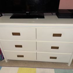 Dresser Set