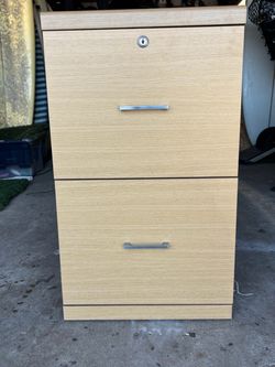 Lockable IKEA filing cabinet