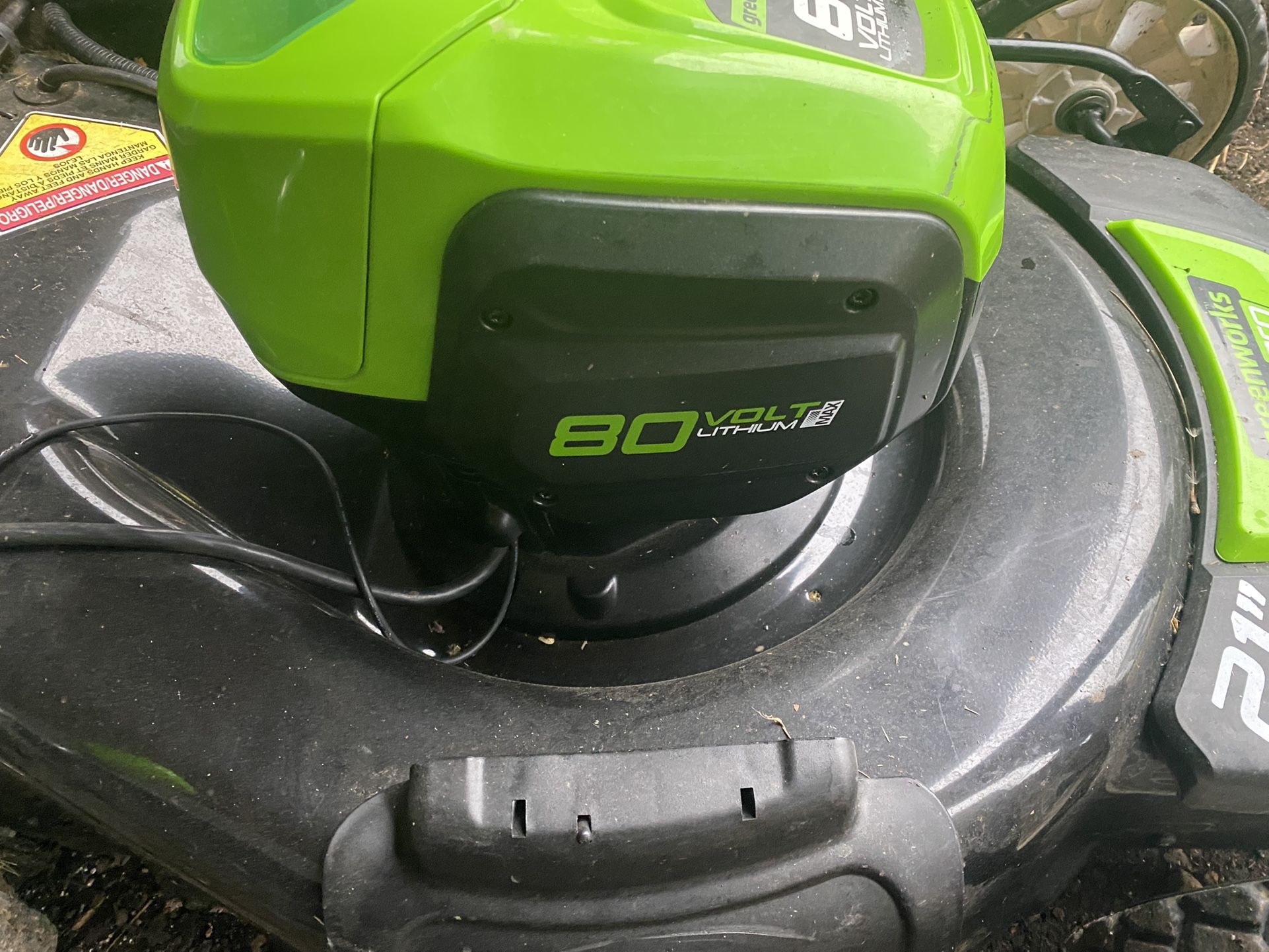 80 Volt Battery Powered Mower 