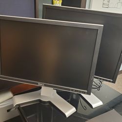 Dell Monitors : 40 Each : (2x Of 2009WT)