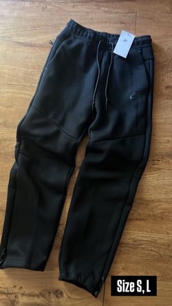 Nike Tech Sweats Size S , L