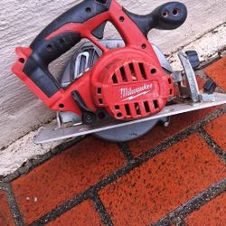 Milwakee Cicular Saw M18  