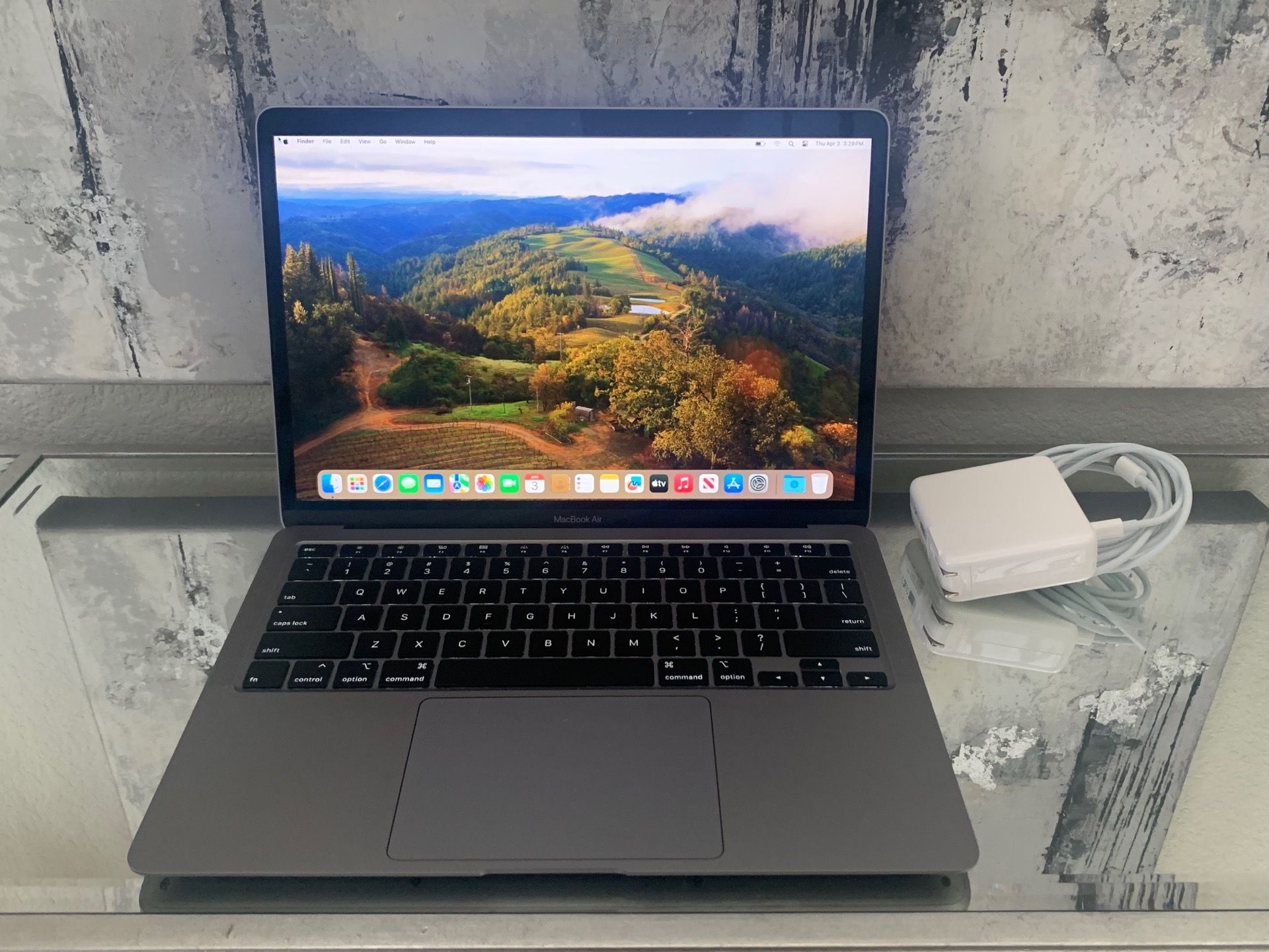 2020 Apple MacBook Air 13” 8-Core M1 with LOGIC, Office Suite, Photoshop