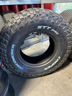 LT315/70R17 Cooper STT Pro New