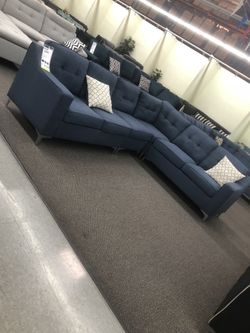 EVERYTHING ON SALE ‼️HOT DEALS 🔥🔥⚜️FURNITURE & MATTRESS ⚜️