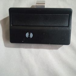 LIFT MASTER 1-BUTTON OPENER GARAGE DOOR UNIVERSAL COMPATIBLE WITH CHAMBERLAIN CRAFTSMAN, SEARS