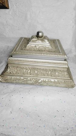 Vintage Hand-Carved Wooden Trinket Box - Silver Jewelry Storage & Treasure Chest - Perfect Christmas Gift!
