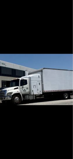 2015 Hino 268 with sleeper