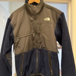 NORTH FACE RETRO DENALI JACKET ONLY $39