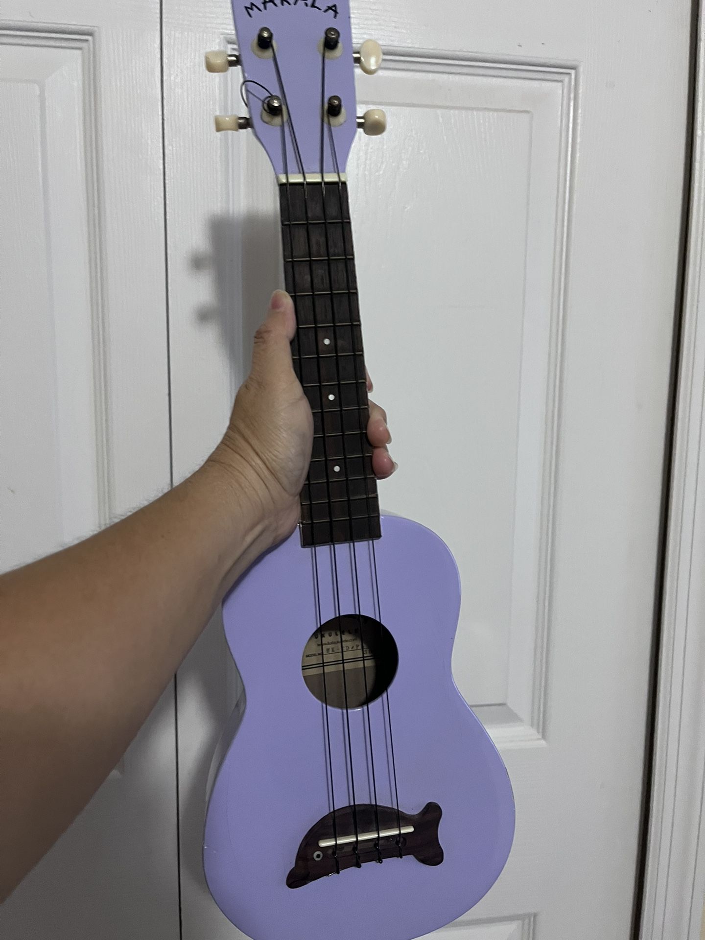 Ukelele , Makala !!!