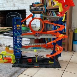 Ultimate Garage Hot Wheels 