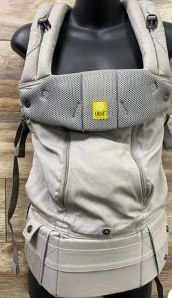Lillie baby carrier