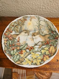 1991 Royal Albert OTTERS in the WINTER WOODLAND Plate Countryside Friends Collection