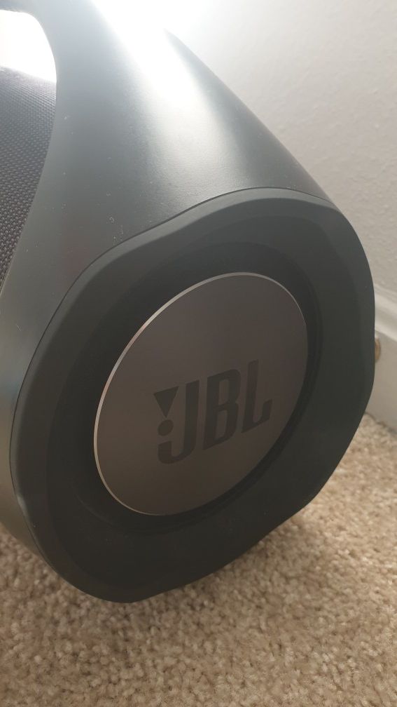 Jbl boombox waterproof