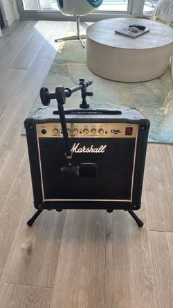 Marshall DSL 5C 1 x 10 5-watt tube amp with stand and cardiod mic