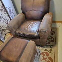 Chair with Footrest