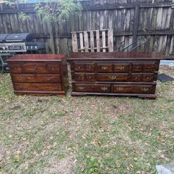 Dresser Set