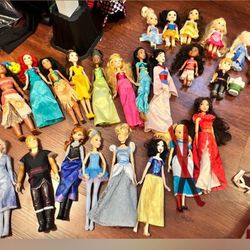 Lot of Disney Princess Dolls