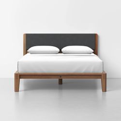 Thuma Classic Bed (Headboard + Cushion) Queen