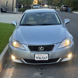 Lexus IS250