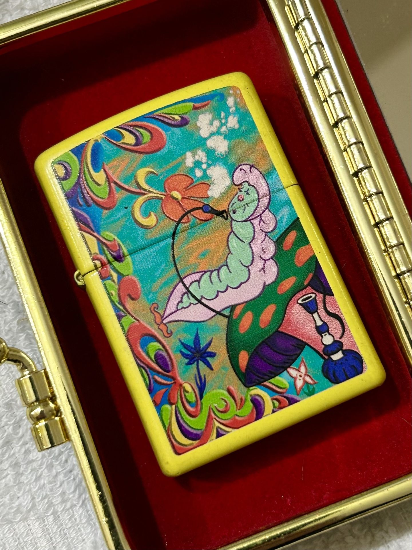 Rare Collectable 2013 Zippo Lighter - Alice in Wonderland Caterpillar