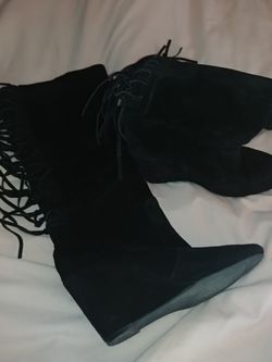 Suede boots