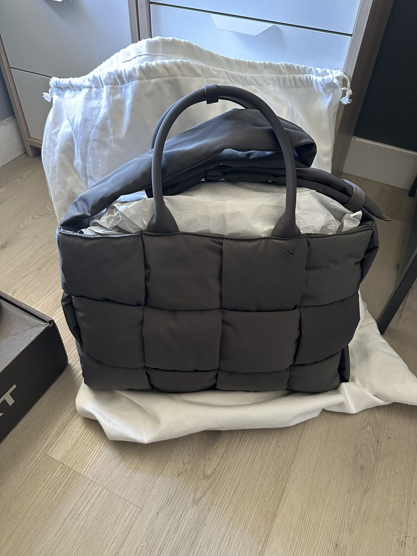 Brand New Bottega Veneta Large Arco Puffy Tote Light Graphite Abyss Silver Navy Grey