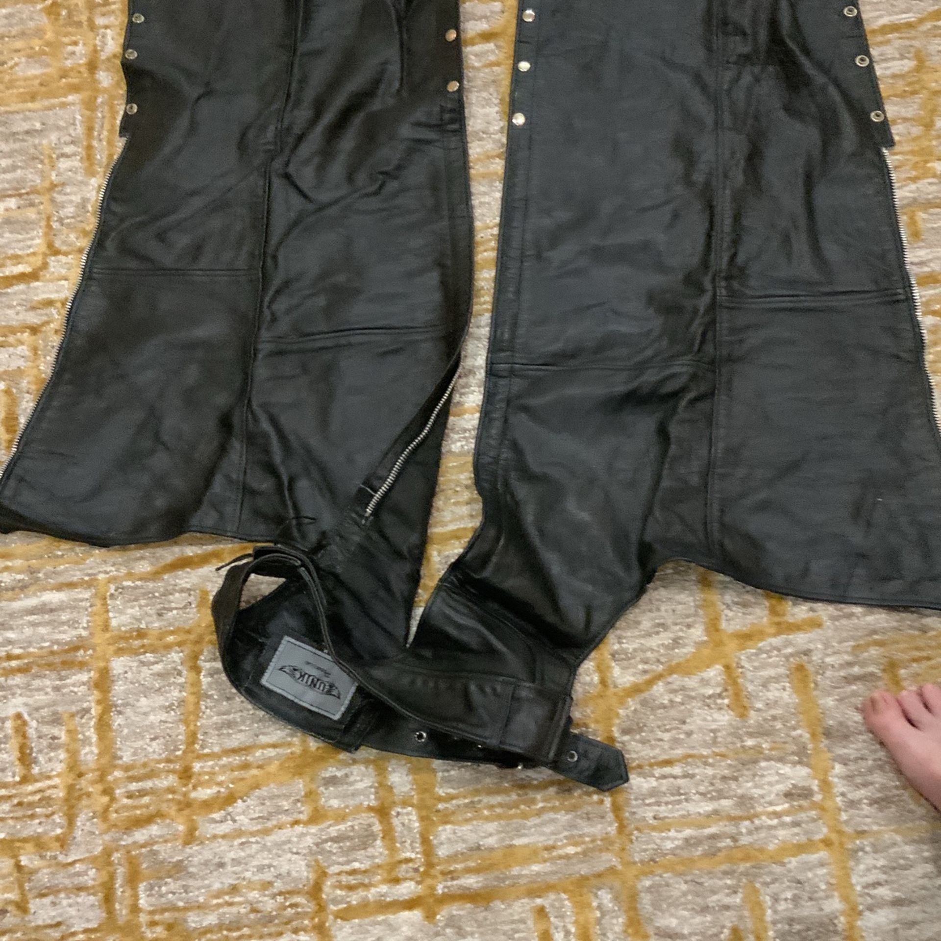 MOTORCYCLE CHAPS Med. & 2XL & sx helmet