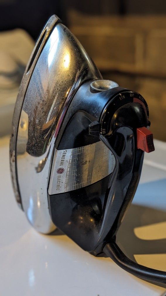 Vintage GE Iron