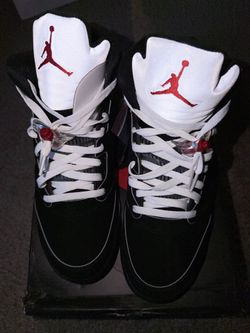 Jordan 5’s Black Metallic’s sz 12