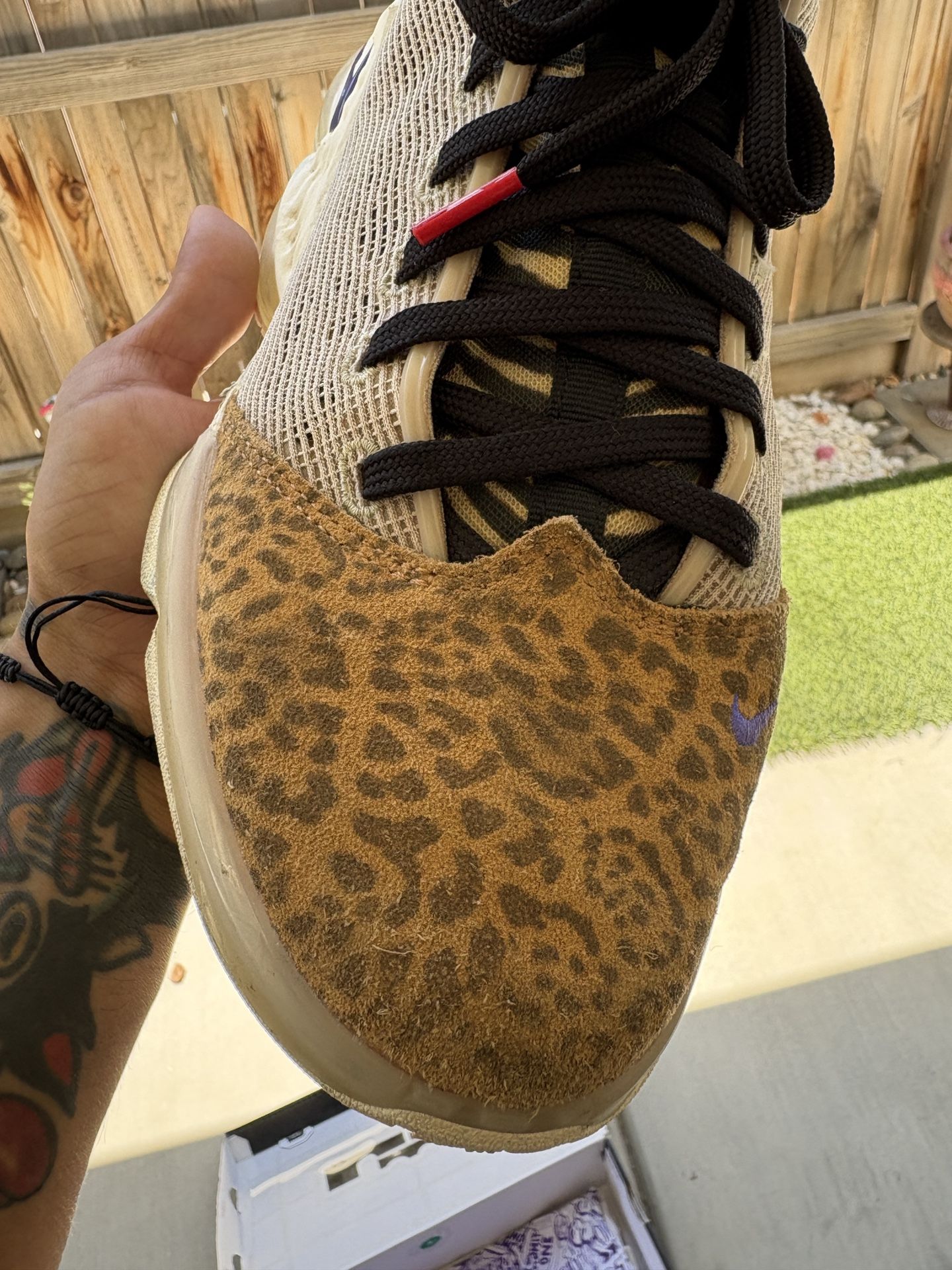 Lebron 19 Low “Safari”