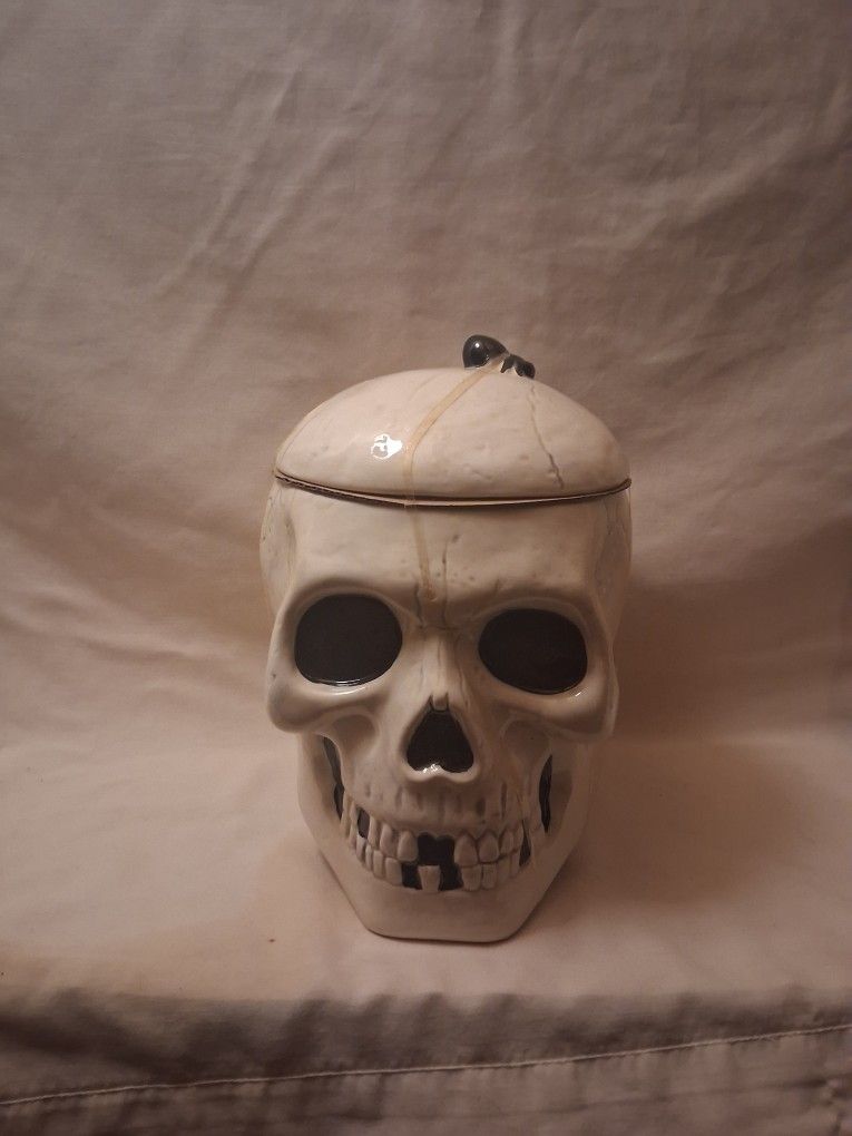Skull Cookie Jar Halloween Decoration