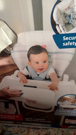 New in box baby highchair