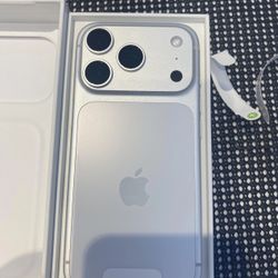 Brand New iPhone **{{17 Pro Max 2TB}}**Factory Unlocked**Any Company